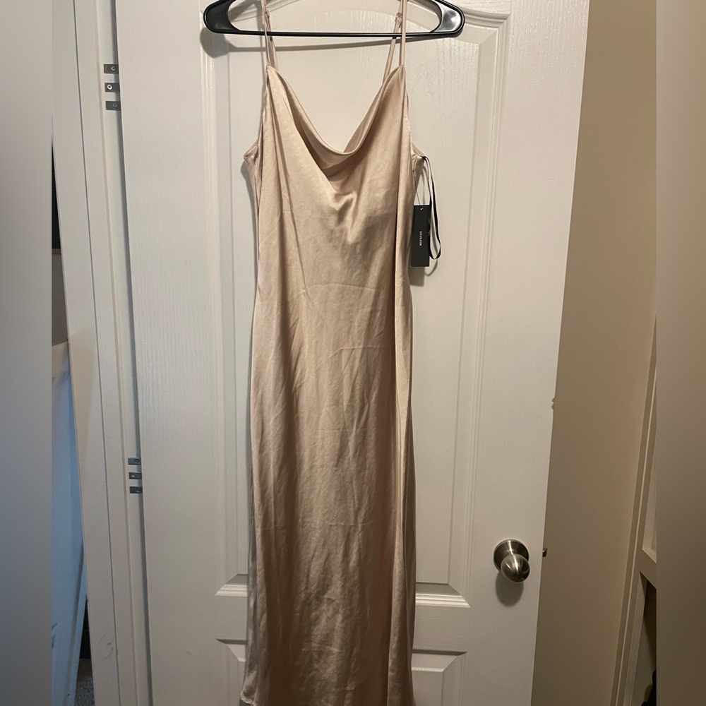 NWT Lulu's Elegant Cream Midi Dress